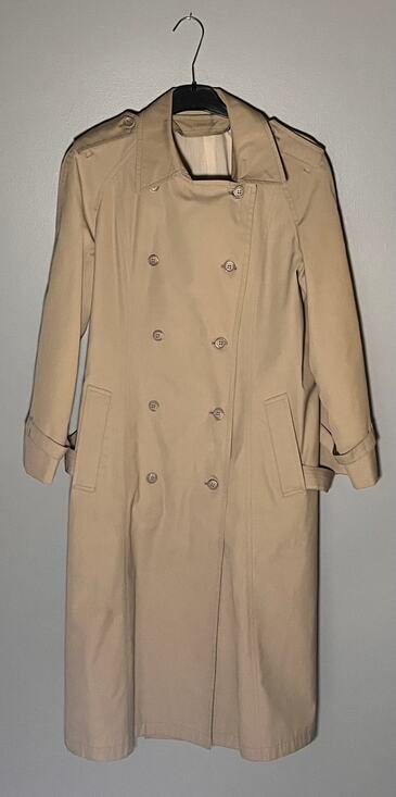London Fog Jackets & Blazers - Vintage Women's London Fog Khaki Trench Coat Size 12
